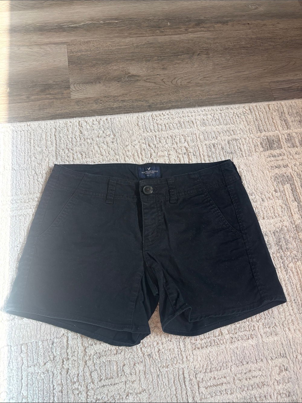 American Eagle Outfitters Black Mid-Rise Stretch Shorts